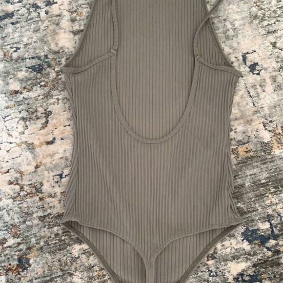 Wilfred army green bodysuit - Picture 3 of 7